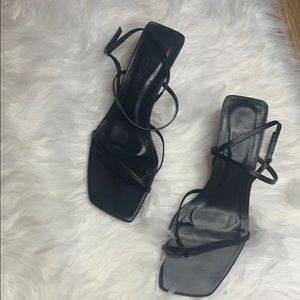 Gorgeous heals! Brand new size US9